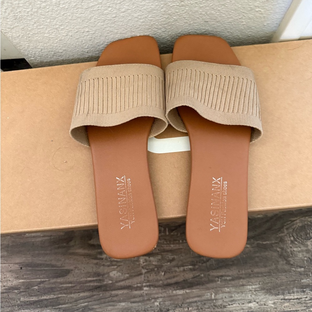 Women's Tan Slide Sandals